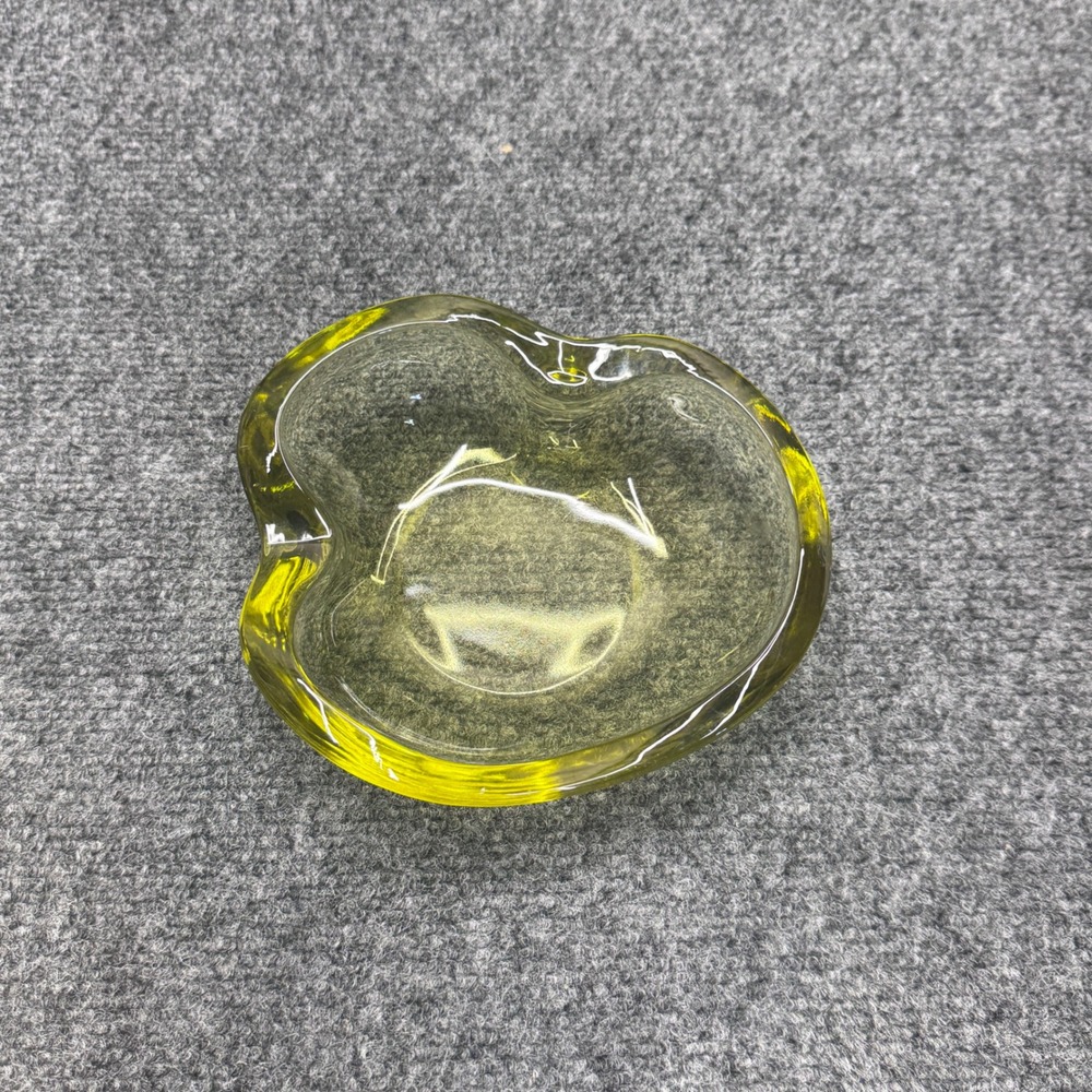 Unbranded Art Glass Ashtray OS Green/Yellow MCM Retro Biomorphic Catchall Decor